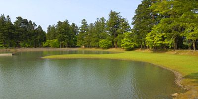 Photo of pond witl real estate link